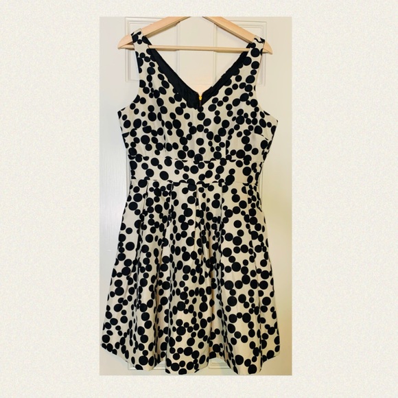 Taylor Creme Sleeveless Dress with Black Polkadots and Pockets - Picture 2 of 5